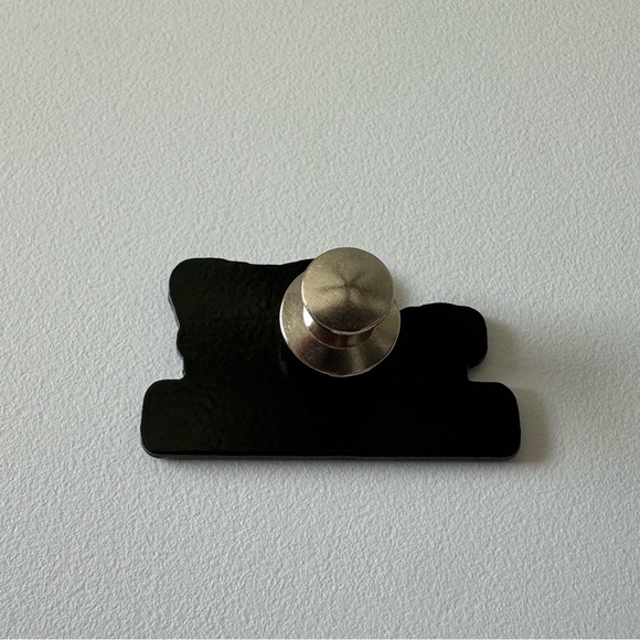 🐂“Died of Dysentery” Vintage OG Oregon Trail Enamel Pin - Picture 6 of 8